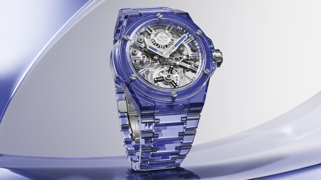 Chiếc đồng hồ Big Bang Integrated Blue Sapphire của Hublot với thiết kế và chức năng đặc biệt